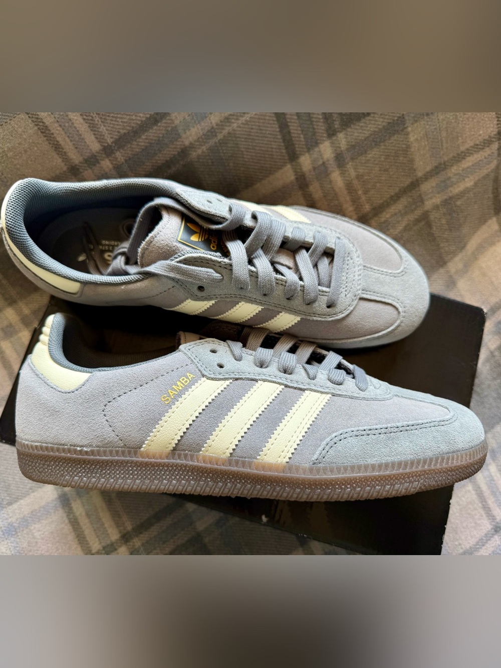 Adidas Samba ADV Men’s/Women’s Gray/Cream NEW! Sz. 8/41 1/3
